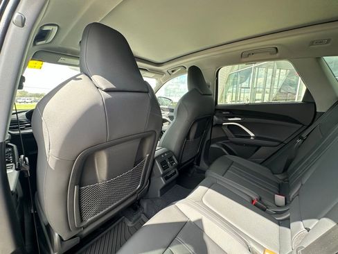 New 2025 Audi Q5 Premium Plus image 25