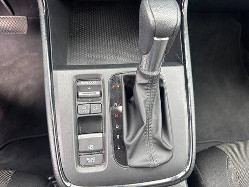 Used 2023 Honda CR-V LX image 12