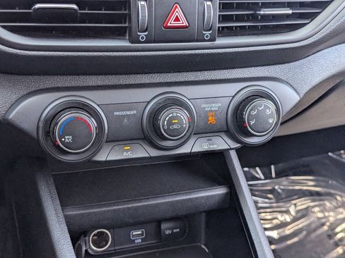 Used 2023 Kia Forte LXS image 26