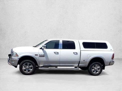 Used 2015 RAM 2500 Laramie AWD/4WD image 2