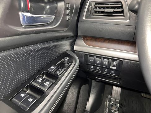 Used 2017 Subaru Outback 2.5i Limited image 15