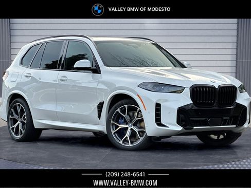 New 2026 BMW X5 xDrive50e w/ M Sport Package image 1