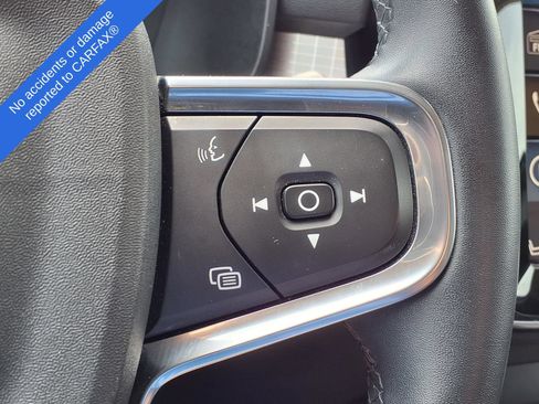 Used 2022 Volvo XC40 T5 Momentum AWD/4WD image 28