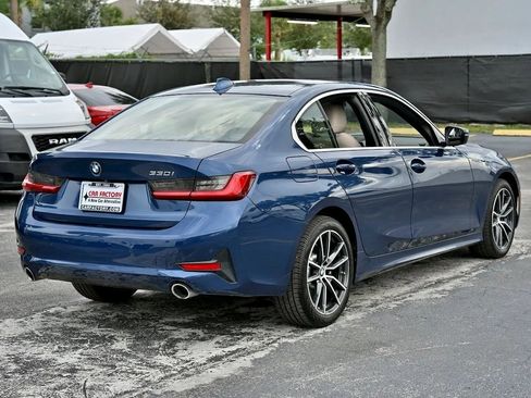 Used 2021 BMW 330i Sedan w/ Driving Assistance Package image 6