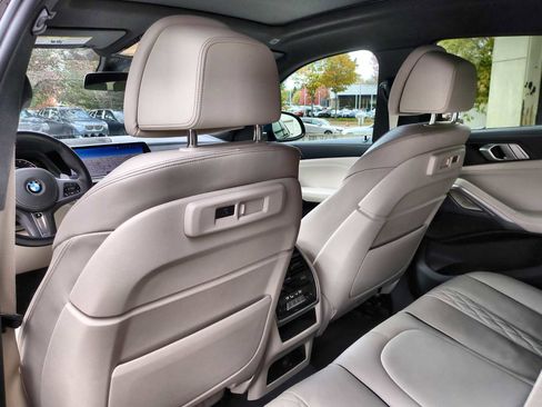 Certified 2023 BMW X6 xDrive40i w/ M Sport Package image 18