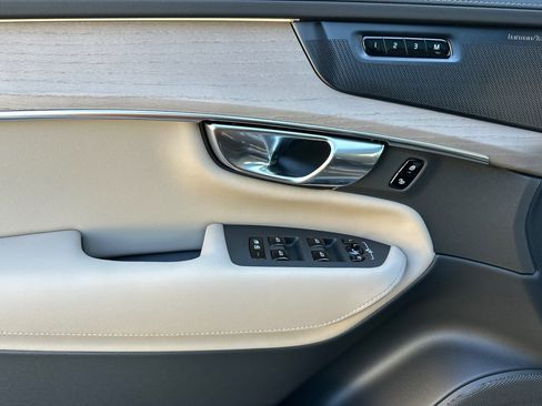 New 2026 Volvo XC90 B5 Plus image 9