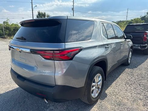 Used 2023 Chevrolet Traverse LS FWD image 6