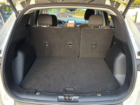 Used 2022 Ford Escape SE w/ SE Sport Appearance Package FWD image 33