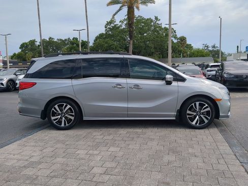 Used 2020 Honda Odyssey Elite image 3