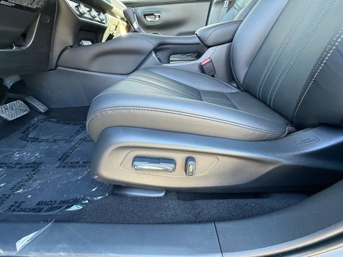 New 2026 Honda HR-V EX-L image 15