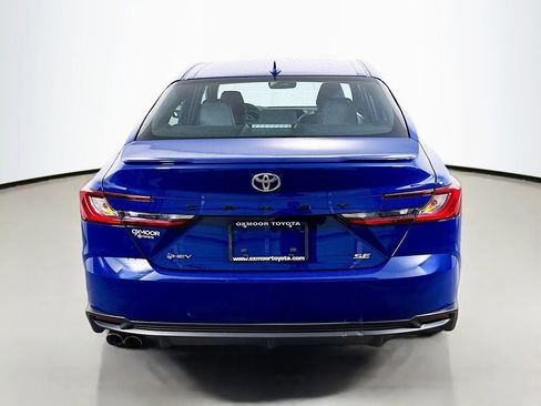 Certified 2025 Toyota Camry SE w/ Convenience Package FWD image 6
