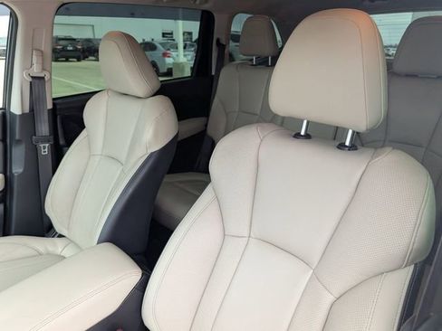 Certified 2021 Subaru Ascent Limited w/ Popular Package #2 image 10