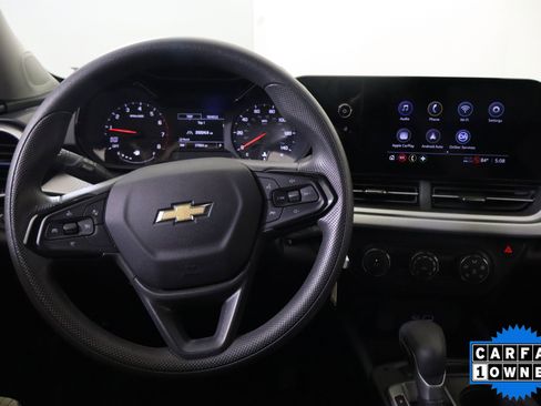 Used 2025 Chevrolet Trax LS FWD image 23