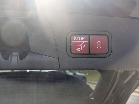 Used 2025 Mercedes-Benz GLA 250 4MATIC image 29