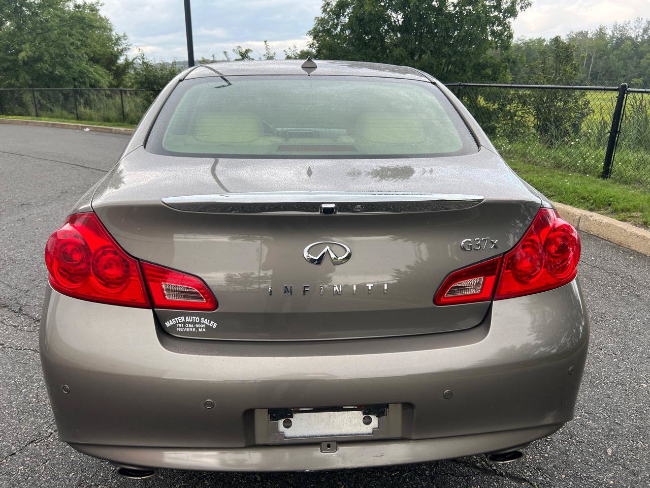 Used 2013 INFINITI G37 x Sedan w/ Premium Pkg AWD/4WD image 6