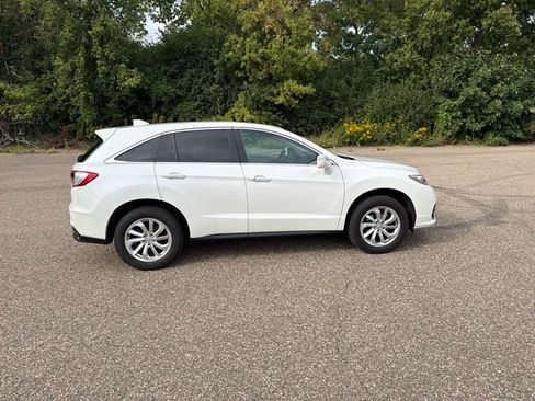 Used 2018 Acura RDX w/ Technology Package AWD/4WD image 16