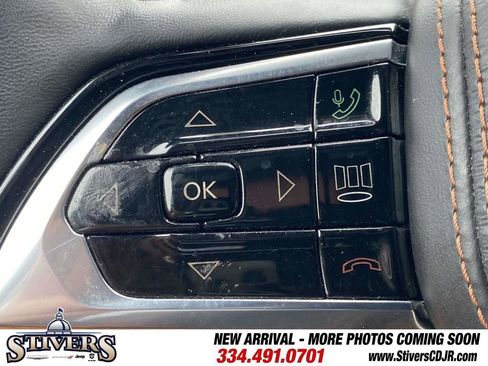 Used 2023 Jeep Grand Cherokee Summit AWD/4WD image 62