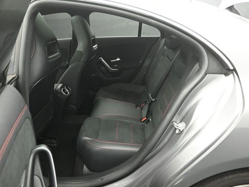 Used 2022 Mercedes-Benz CLA 250 4MATIC image 21