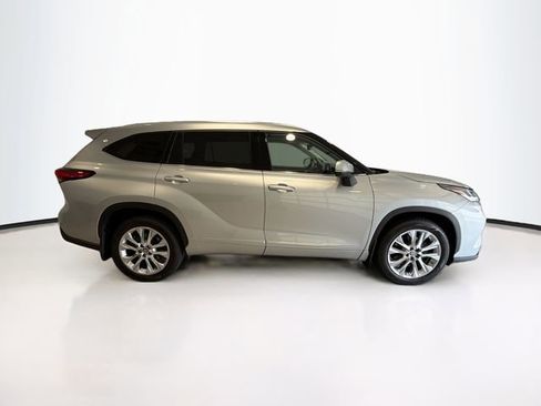Used 2023 Toyota Highlander Limited w/ Protection Package #3 (TMS) image 7