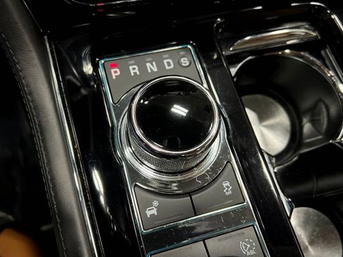Used 2015 Jaguar XJ L Portfolio AWD/4WD image 32