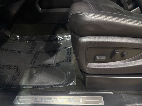 Used 2017 GMC Sierra 3500 Denali image 89