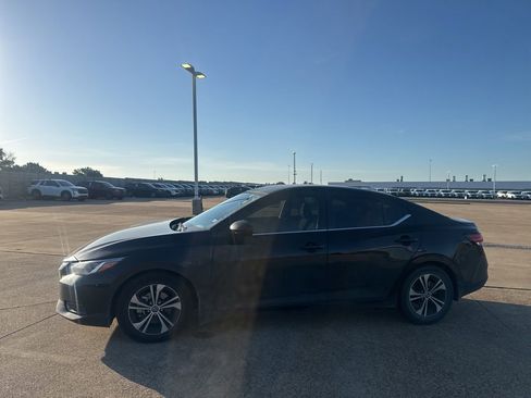 Certified 2023 Nissan Sentra SV w/ Trunk Package FWD image 6