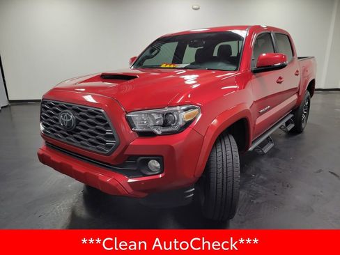 Used 2022 Toyota Tacoma TRD Sport image 4