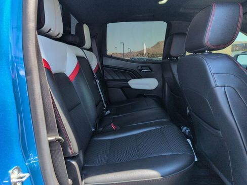 Used 2023 GMC Canyon AT4X w/ Edition 1 AWD/4WD image 11