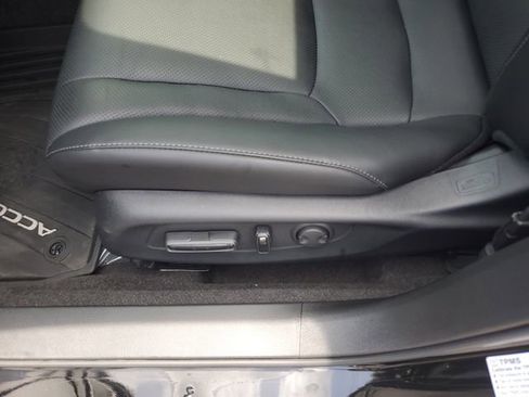 Used 2024 Honda Accord Sport image 17