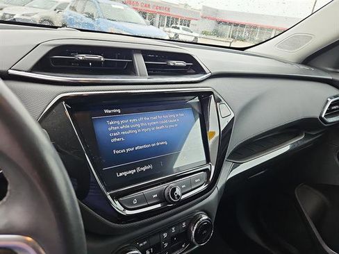 Used 2021 Chevrolet TrailBlazer LT w/ Premium Seating Package image 16