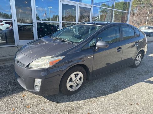 Used 2010 Toyota Prius Five image 1