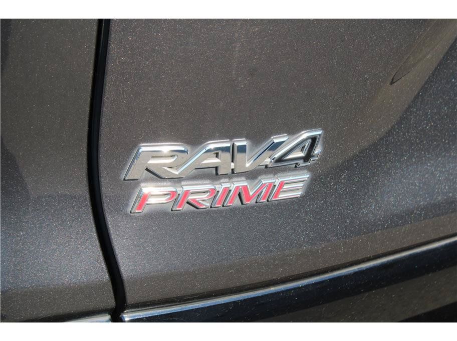Used 2021 Toyota RAV4 SE w/ Weather & Moonroof Package AWD/4WD image 34