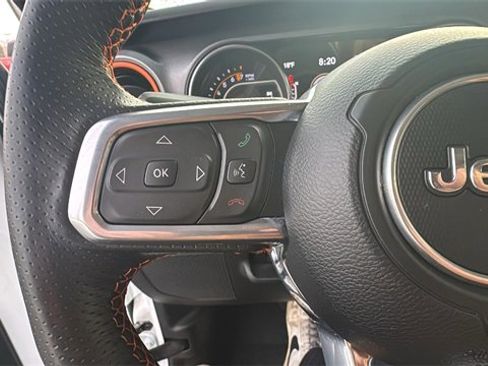 Used 2023 Jeep Gladiator Mojave w/ Cold Weather Group image 15