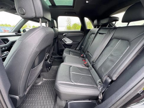 Used 2022 Audi Q3 2.0T Premium Plus AWD/4WD image 13