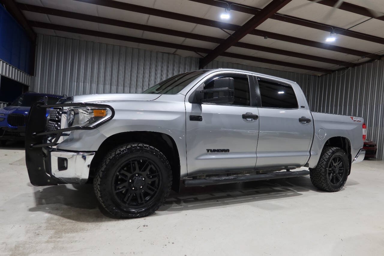 Used 2021 Toyota Tundra SR5 w/ SR5 Upgrade Package AWD/4WD image 1