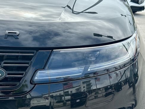 Used 2023 Land Rover Range Rover Sport SE image 31