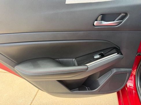 Used 2023 Nissan Altima 2.5 SR w/ SR Premium Package FWD image 13