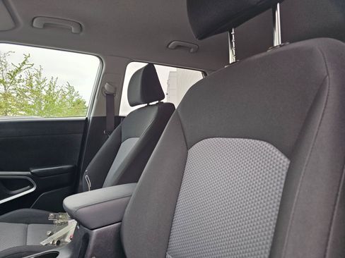 Used 2023 Kia Soul LX w/ LX Technology Package FWD image 23