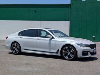 Used 2018 BMW 740i image 1