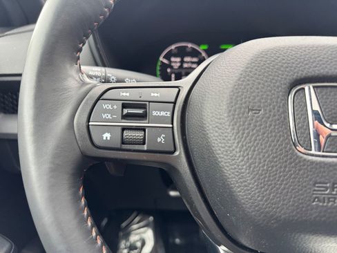 Used 2024 Honda CR-V Sport image 14