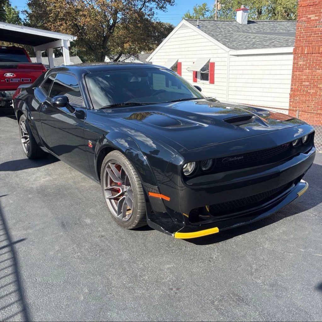 Used 2020 Dodge Challenger R/T Scat Pack RWD image 2