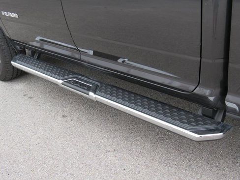 Used 2023 RAM 2500 Big Horn w/ Level 1 Equipment Group image 9