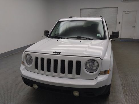 Used 2015 Jeep Patriot Sport w/ Power Value Group FWD image 15