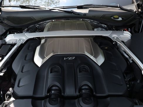 Used 2024 Bentley Continental GT image 40