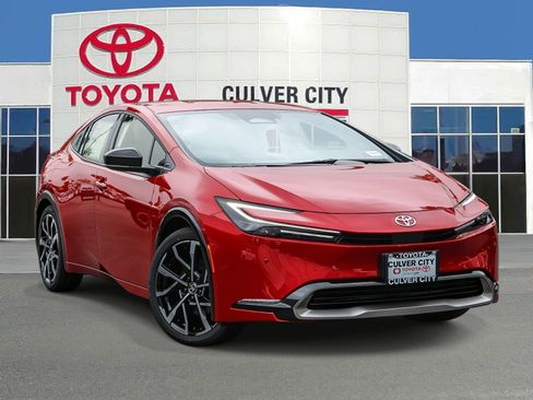 New 2026 Toyota Prius Plug-In Hybrid FWD image 1