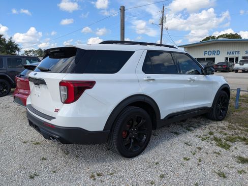 Used 2022 Ford Explorer ST w/ Equipment Group 401A AWD/4WD image 4