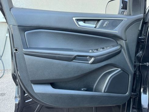 Used 2022 Ford Edge SEL w/ Convenience Package image 12