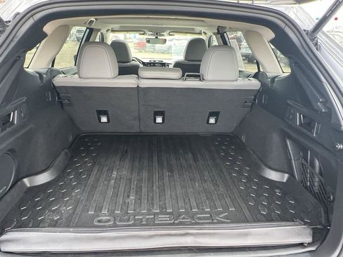 Used 2024 Subaru Outback Limited XT image 11