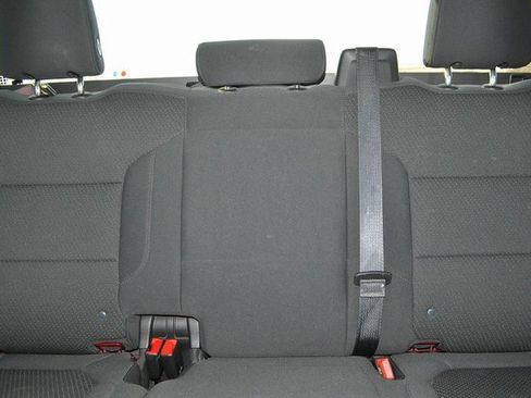 Used 2020 Chevrolet Silverado 1500 Custom w/ Custom Value Package image 13