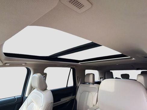 Used 2023 Ford Expedition Limited image 31